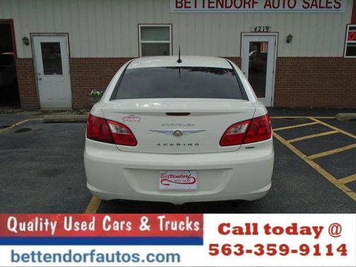 Stone White 2009 Chrysler Sebring Base