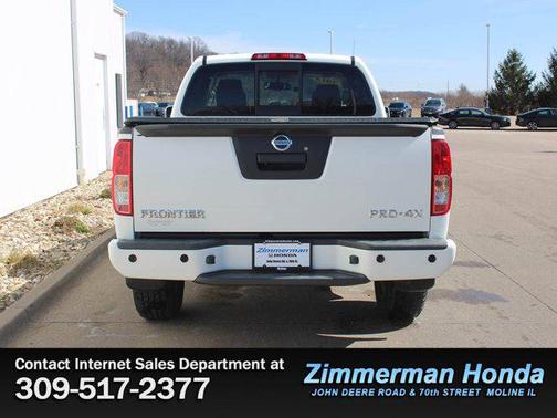 Glacier White 2014 Nissan Frontier PRO-4X