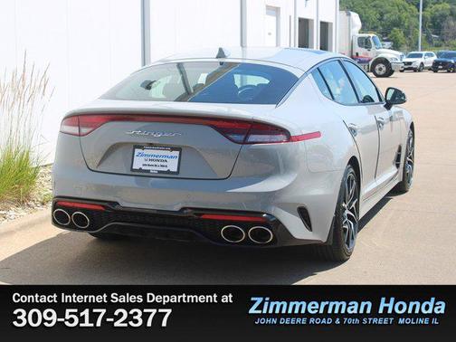 2022 Kia Stinger GT-Line