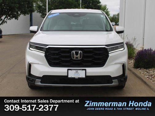 Platinum White Pearl 2023 Honda Pilot AWD EX-L 8 Passenger