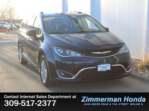 2020 Chrysler Pacifica Touring L