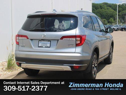 2019 Honda Pilot Touring 8-Passenger