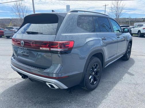 2025 Volkswagen Atlas 2.0T Peak Edition