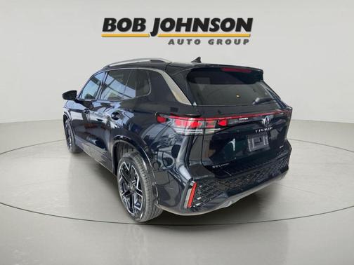 2026 Volkswagen Tiguan 2.0T SEL