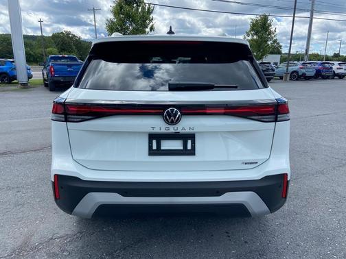 2025 Volkswagen Tiguan 2.0T S