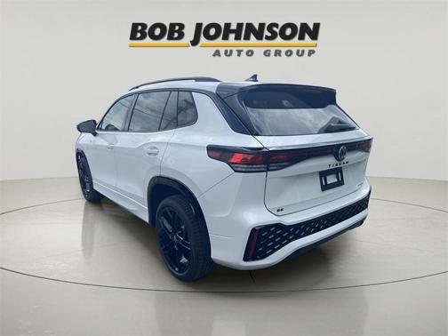 2025 Volkswagen Tiguan 2.0T SE R-Line Black