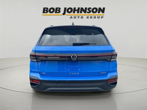 2025 Volkswagen Taos 1.5T SE Black