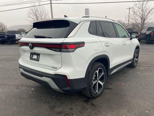 2026 Volkswagen Tiguan 2.0T SE