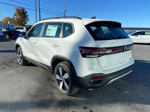 2025 Volkswagen Taos 1.5T S