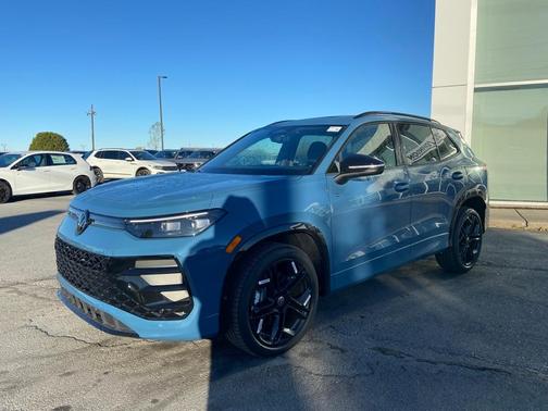 2025 Volkswagen Tiguan 2.0T SE R-Line Black