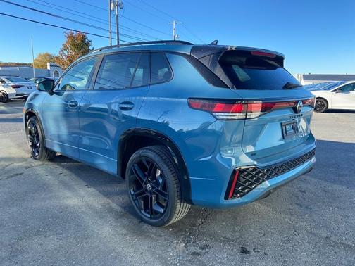 2025 Volkswagen Tiguan 2.0T SE R-Line Black