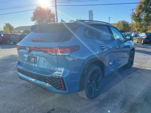 2025 Volkswagen Tiguan 2.0T SE R-Line Black