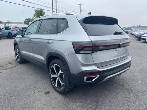 2025 Volkswagen Taos 1.5T SEL