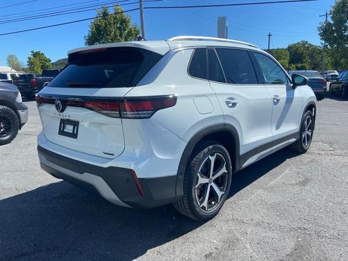 2025 Volkswagen Tiguan 2.0T SE