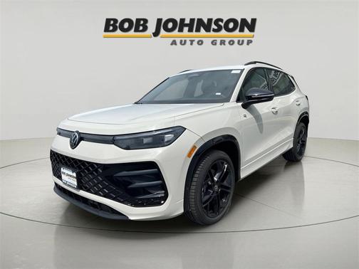 2025 Volkswagen Tiguan 2.0T SE R-Line Black