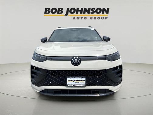2025 Volkswagen Tiguan 2.0T SE R-Line Black