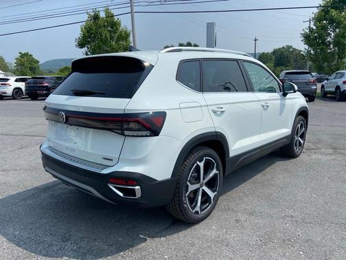 2025 Volkswagen Taos 1.5T SEL