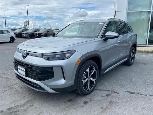 2025 Volkswagen Tiguan 2.0T SE