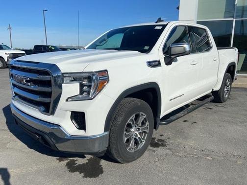 Photo 4 of 34 of 2020 GMC Sierra 1500 SLE