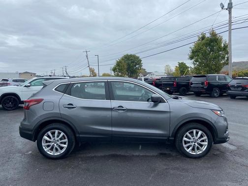 2021 Nissan Rogue Sport S