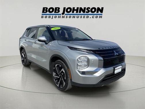 2022 Mitsubishi Outlander ES