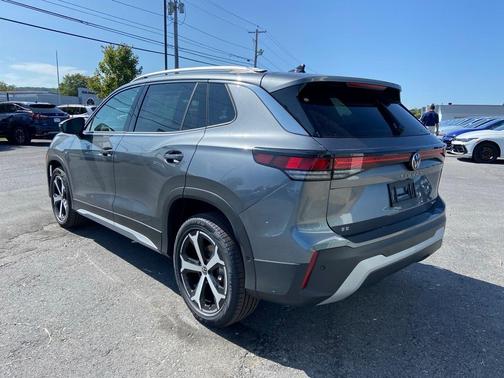 2025 Volkswagen Tiguan 2.0T SE