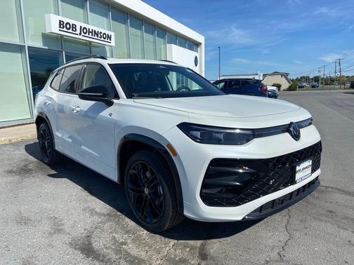 2025 Volkswagen Tiguan 2.0T SE R-Line Black