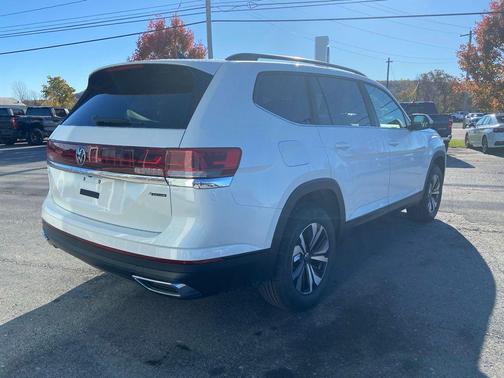 2026 Volkswagen Atlas 2.0T SE