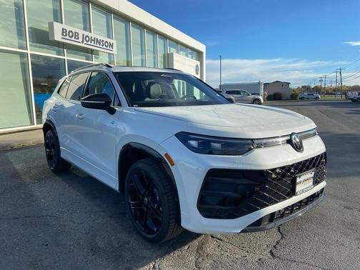 2025 Volkswagen Tiguan 2.0T SE R-Line Black