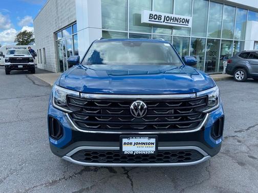 2026 Volkswagen Atlas Cross Sport 2.0T SE w/Technology