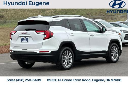 2022 GMC Terrain SLT