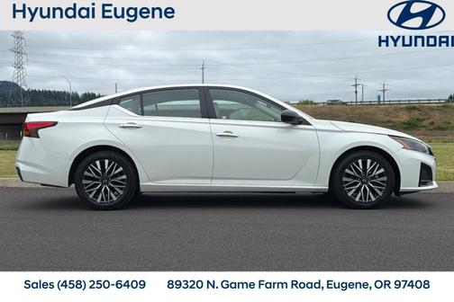 White 2025 Nissan Altima SV