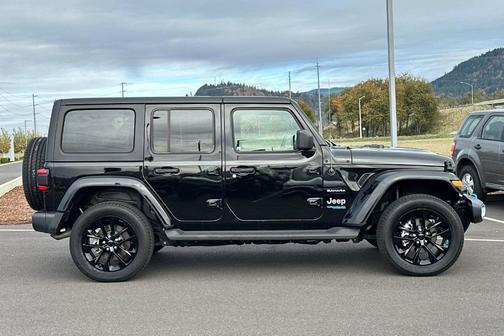 2022 Jeep Wrangler Unlimited 4xe Sahara