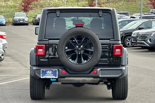 2022 Jeep Wrangler Unlimited 4xe Sahara