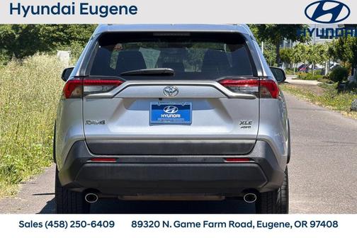 Silver Sky Metallic 2021 Toyota RAV4 XLE Premium