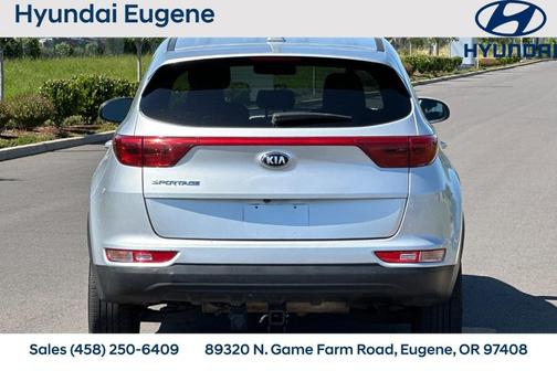 Sparkling Silver 2017 Kia Sportage LX