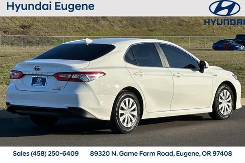 2019 Toyota Camry Hybrid LE