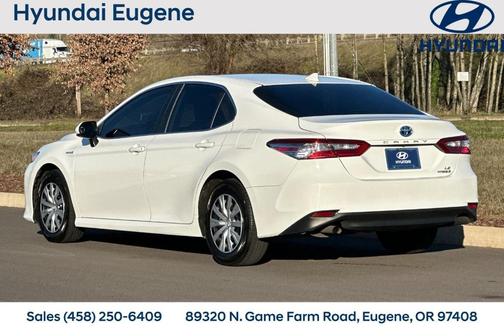 2019 Toyota Camry Hybrid LE