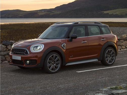 Light White 2017 MINI Countryman Cooper S