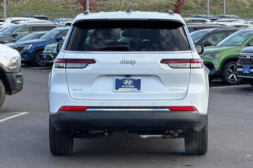 2023 Jeep Grand Cherokee L Laredo