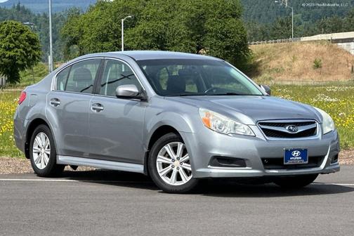 2011 Subaru Legacy 2.5i