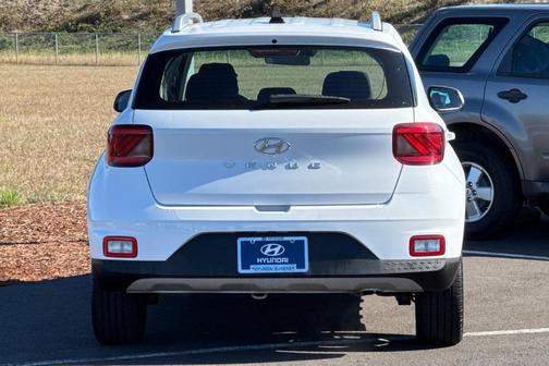 2021 Hyundai VENUE SEL