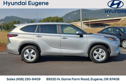 2024 Toyota Highlander LE