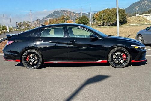 2025 Hyundai ELANTRA N Base