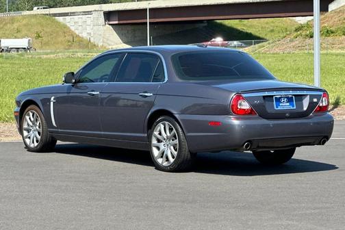 2008 Jaguar XJ8 L