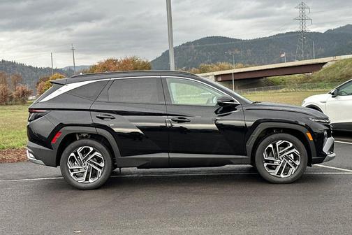 2025 Hyundai TUCSON Hybrid Limited