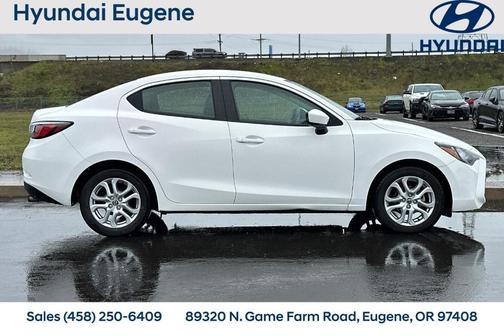 2017 Toyota Yaris iA Base