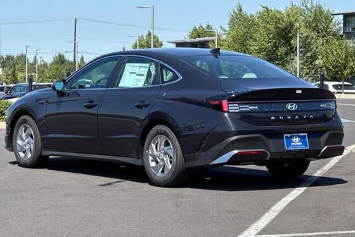 2025 Hyundai SONATA SE