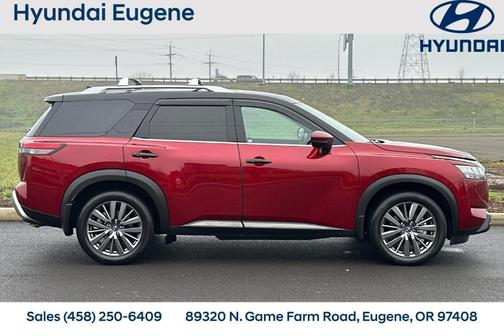 2023 Nissan Pathfinder SL