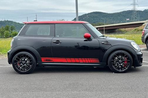 2011 MINI Cooper John Cooper Works